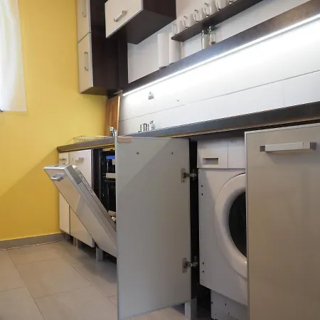 Adobe - Przytulny I Free Parking Apartment *