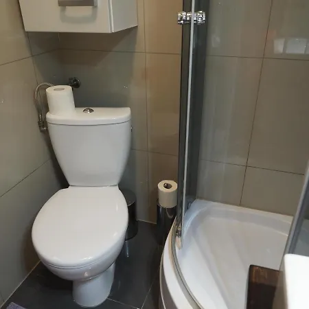 Adobe - Przytulny I Free Parking Apartment